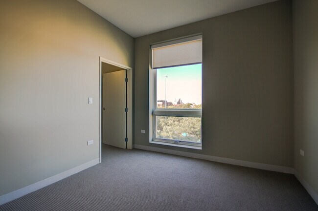 Photo - 849 W Grand Ave