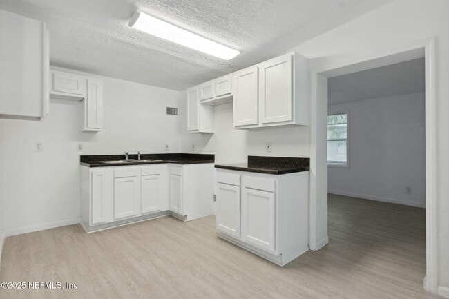 4204 Santee Rd
