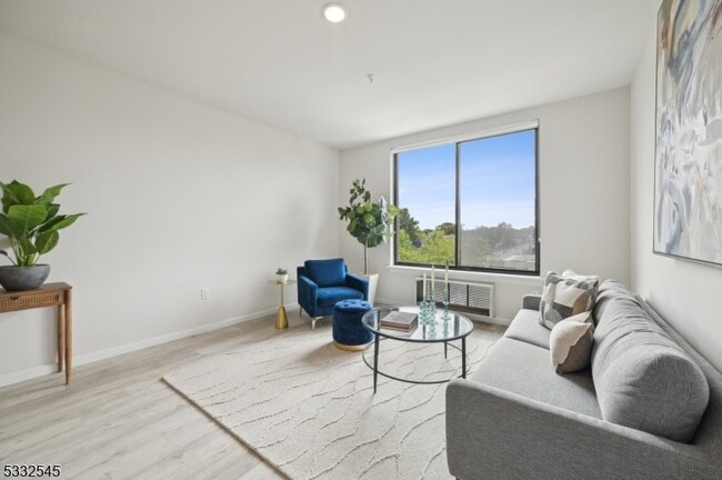 Photo - 45 S Grove St Unit 503