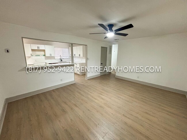 Photo - 3835 Basswood Dr