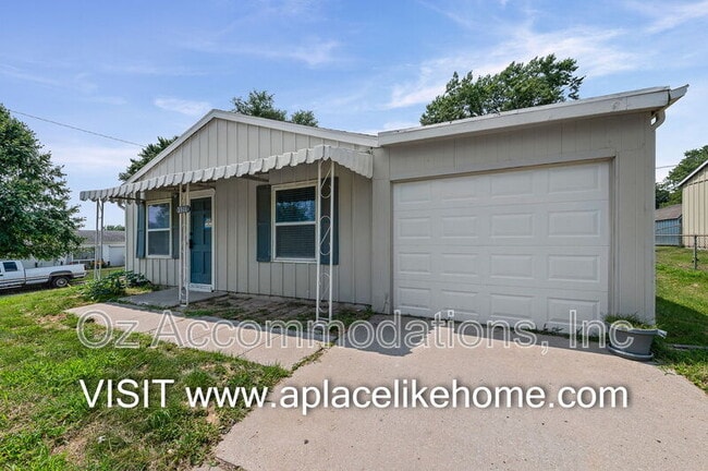 Photo - 3310 Iroquois Ln