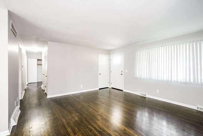 Photo - 6588 Montevista Dr