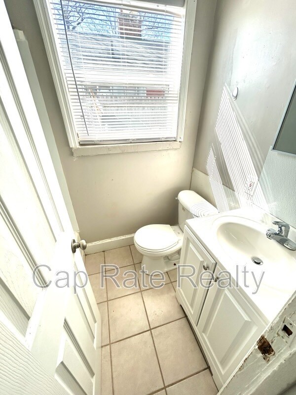 Photo - 1051 Republic Ave