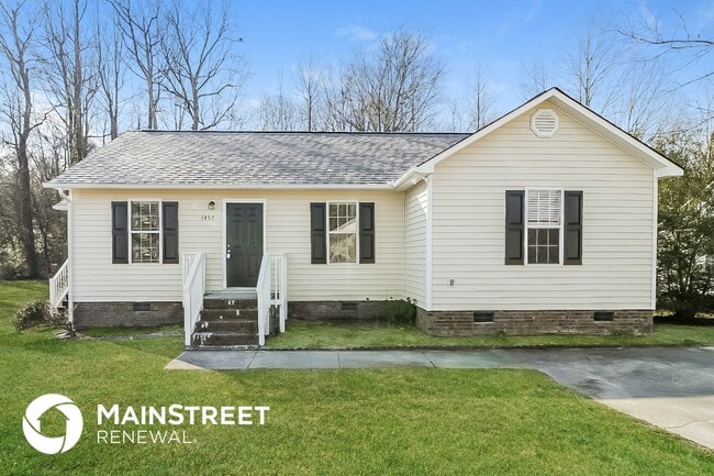 Building Photo - 1457 Smokey Mountain Dr