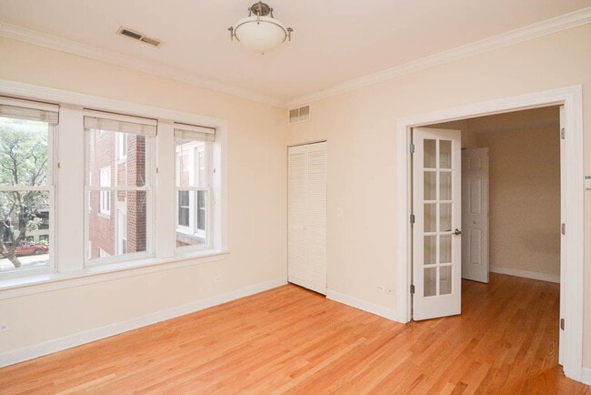 Photo - 3233 N Clifton Ave Unidad S3