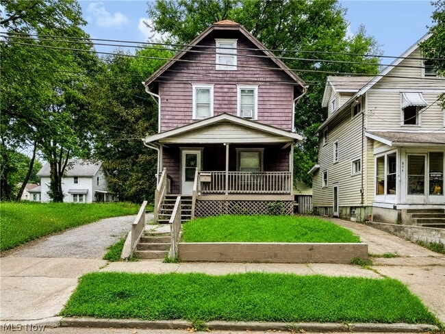 Building Photo - 898 Haynes St