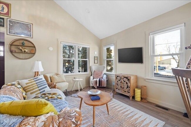 Photo - Stunning 4BR/2BA Home in Prime West End Lo...