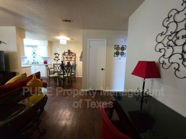 Photo - 203 2nd St N Unidad #A