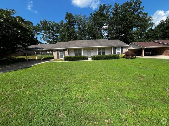 Building Photo - Beautiful New to Market! Rental