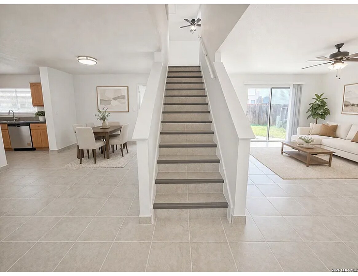 3BED / 2.5 BATH HOUSE FOR LEASE! More Photos Coming Soon! - 3BED / 2.5 BATH HOUSE FOR LEASE! More Photos Coming Soon!