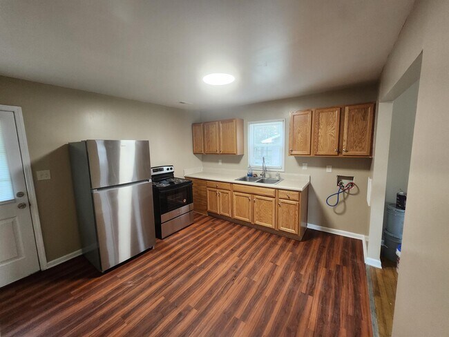 Photo - 2820 Club Plaza Rd