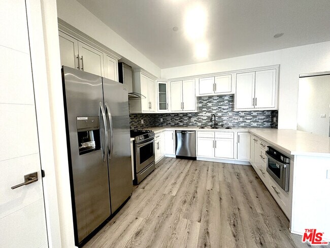 1249 S Holt Ave Unit 202