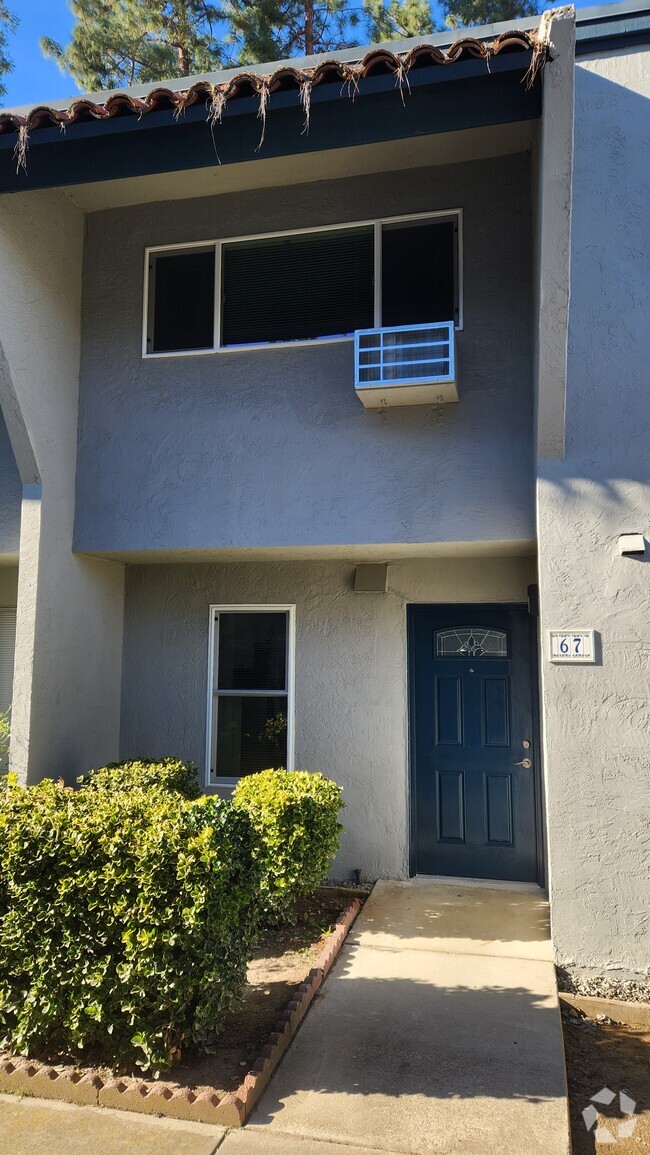 Building Photo - 1009 Murrieta Blvd Unit 67 Rental