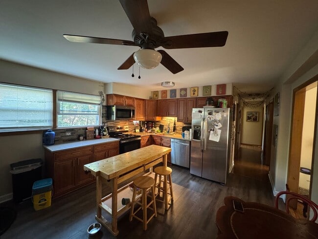 13 Scotdale Rd Unit 1