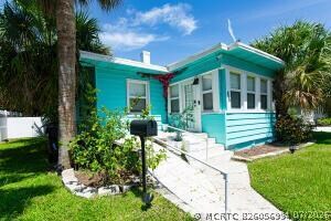 Photo - 305 N Lakeside Dr
