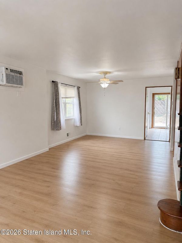 Photo - 32 Amador St