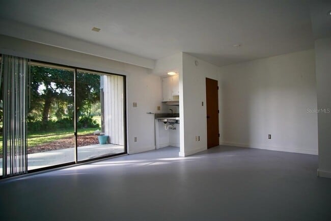 Photo - 5060 Sherwood Ln Unidad 5060