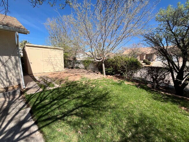 Photo - Wonderful 4 bed 3 bath home in Saint George. Private covered balcony with wonderful views. Fully ...