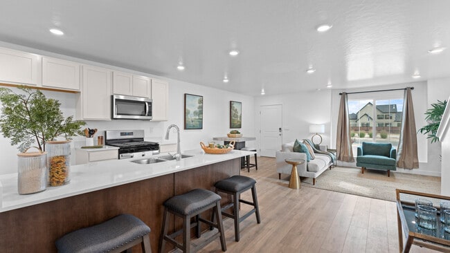 Photo - 1505 E 720 N