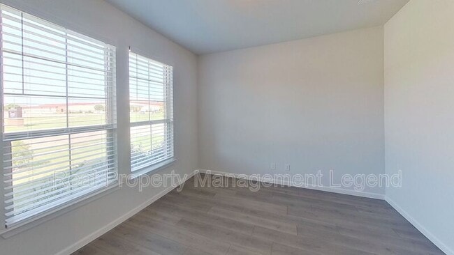 Photo - 442 Diamond Creek Dr