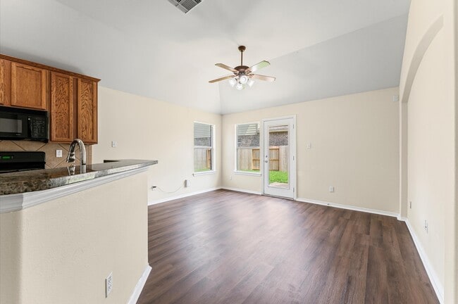 Photo - 32510 Rosella Ln