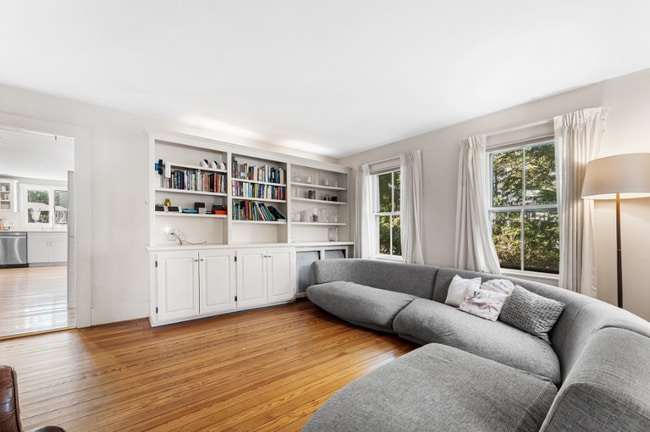 Photo - 29 Cottage St