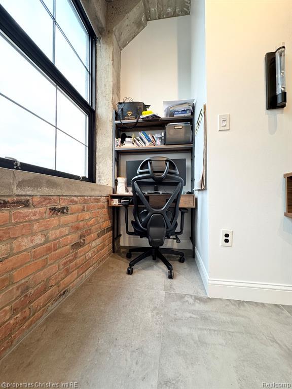 Photo - 55 W Canfield St Unidad 212