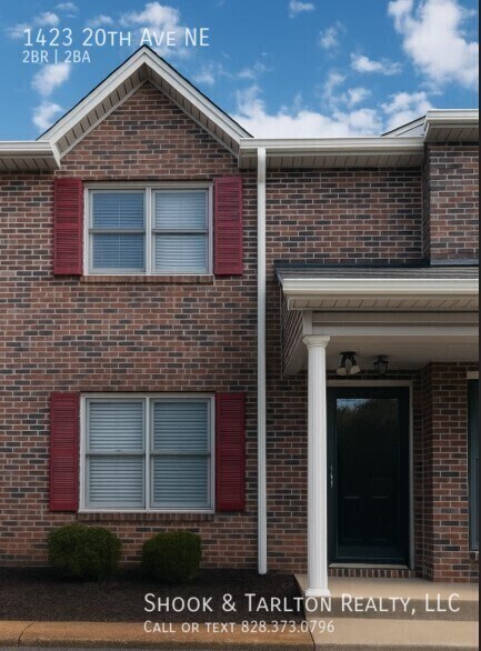 Photo - 1423 20th Ave NE