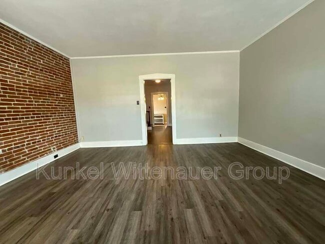 Photo - 120 Mascoutah Ave