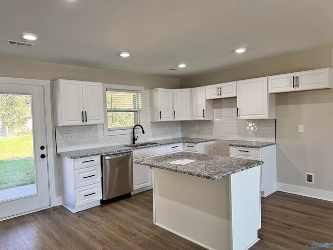 Photo - 2716 Winchester Rd NW