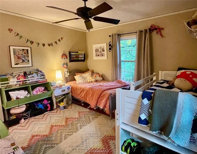 Photo - 321 Hascall Rd NW