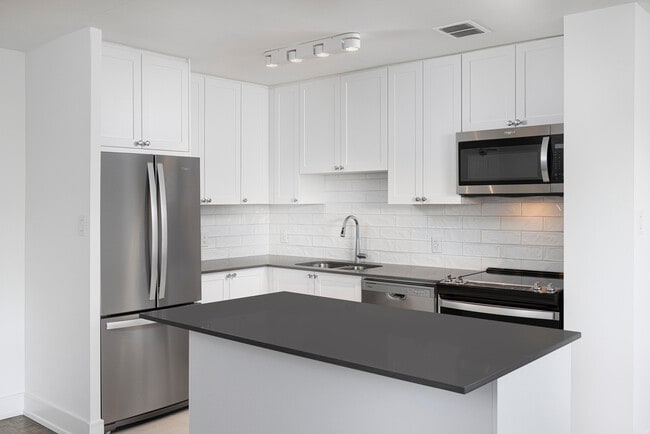 Photo - Draydon Manor