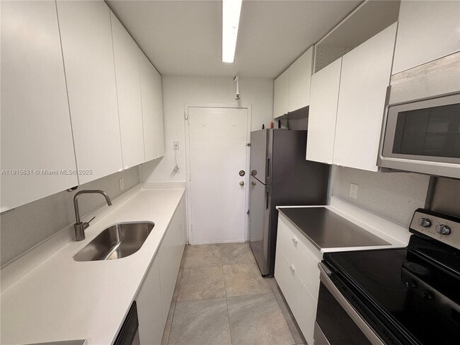 Photo - 2350 NE 135th St Unit 503