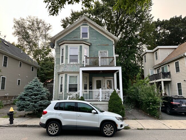 Photo - 44 Tuttle St Unit 1