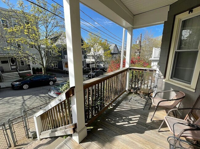 Photo - 14 Dow St Apartments Unit 2