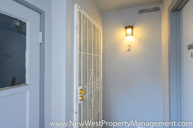 Photo - Charming Golden Hill 1-Bedroom, Available Now! Unidad #2