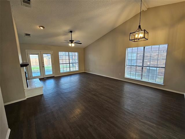 Photo - 824 Bailey Dr