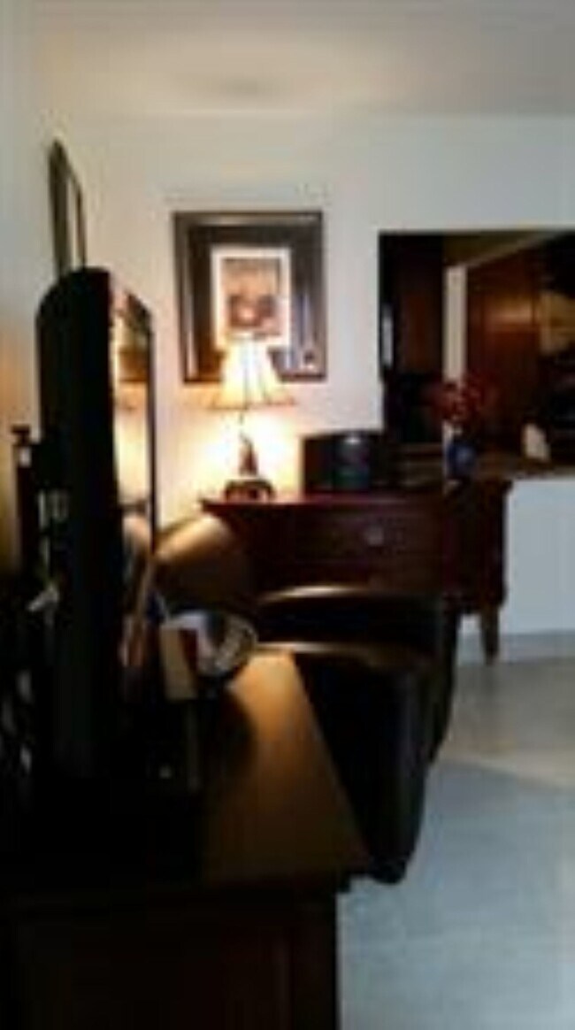 Photo - 2261 NE 67th St Unidad 1811