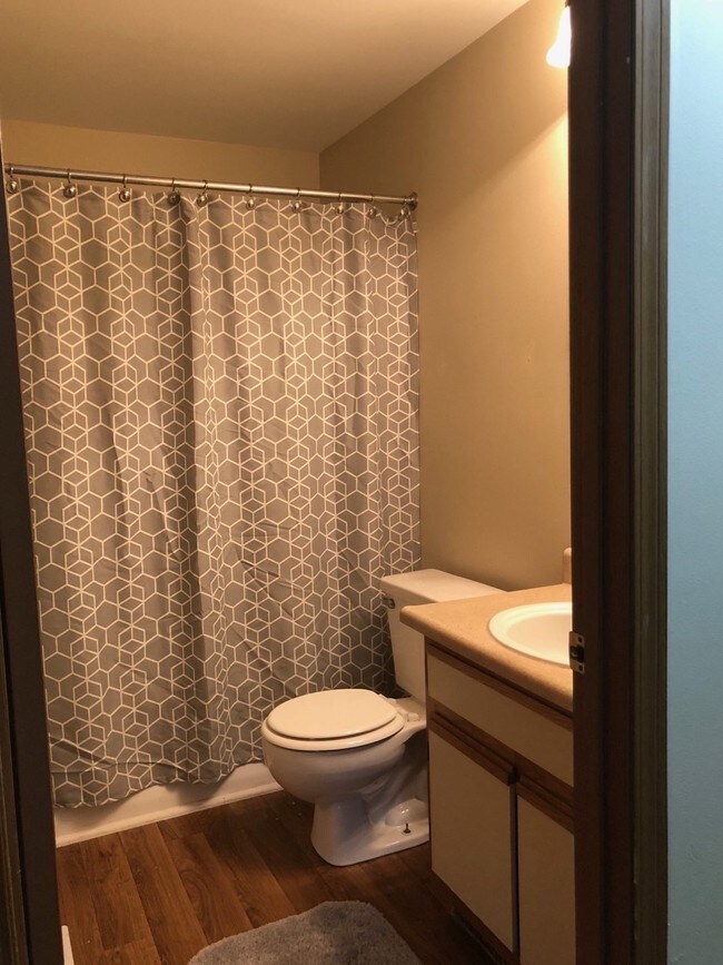 Oakwood Apartments & Townhomes For Rent in Toledo, OH