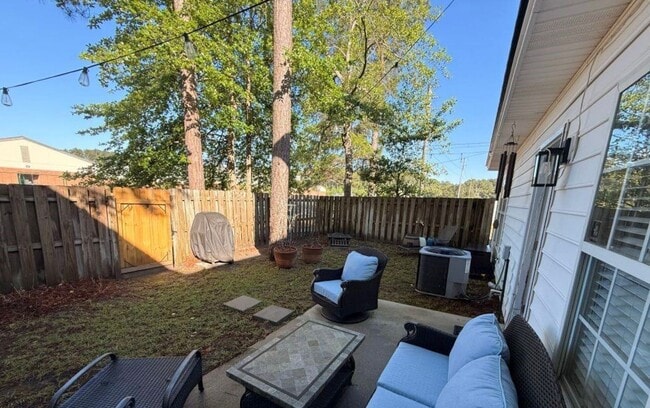 Photo - 3 Bed 2.5 Bath Single-Family Townhouse