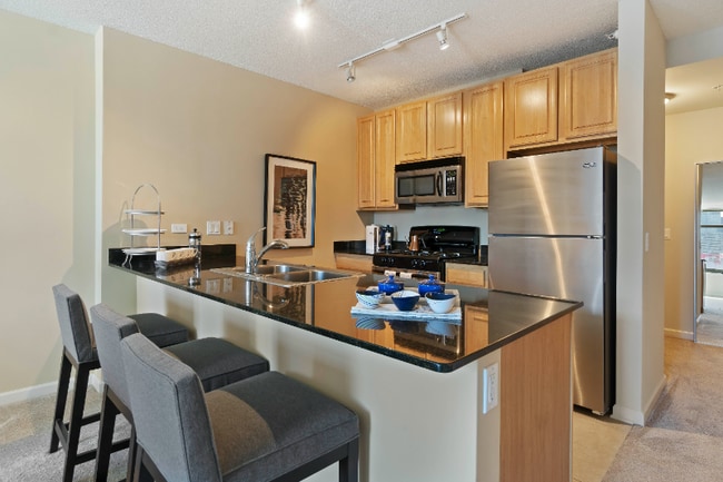 Photo - 341 N Desplaines St