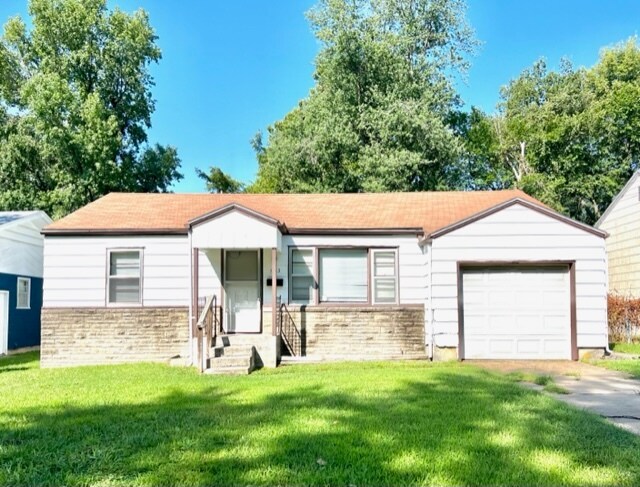 Photo - 1533 N Kentwood Ave House