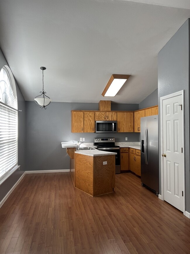 Photo - 83 Black Foot Rd