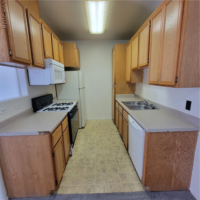 Photo - 4730 E Craig Rd Unit 1110