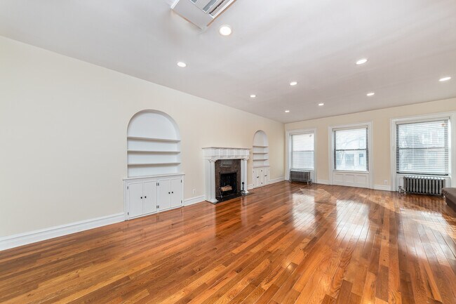 Living Room w/Fireplace - 1295 Carroll St