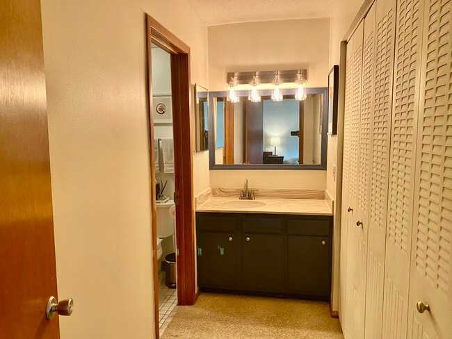 Photo - 2011 Viking Dr NW Unit 34