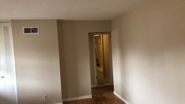 Photo - 4117 Chippewa Rd