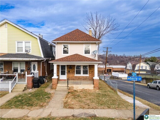 Photo - 2001 Ferry St