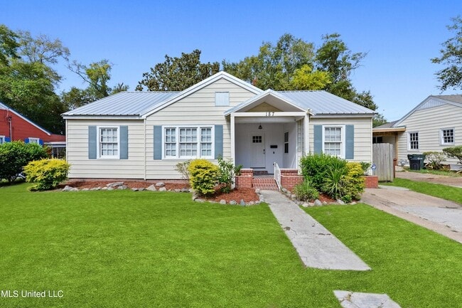 Photo - 187 Bilmarsan Dr