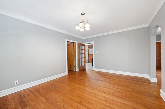 Photo - 5256 W Wolfram St Unit 2